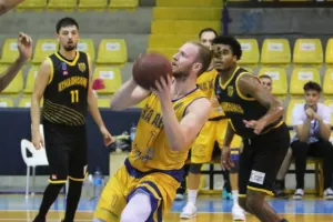 Δύσκολη νίκη της ΑΕΛ στη Λεμεσό (φώτος)