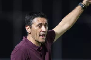 ΚΕΡΚΕΖ: "Ο κόσμος από τα καφέ και τον καναπέ περιμένει..."