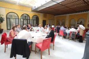 ΑΠΟΕΛ/ Το γεύμα σε ΜΜΕ και χορηγούς (φώτος)