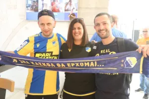 (ΦΩΤΟΣ) Ο κόσμος του ΑΠΟΕΛ στη Σεβίλλη