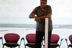 ΠΡΩΤΟ βυσσινί "τρίποντο" με... τριάρα! (Φώτος)