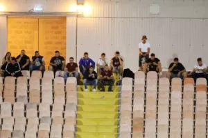 ΠΡΩΤΟ βυσσινί "τρίποντο" με... τριάρα! (Φώτος)