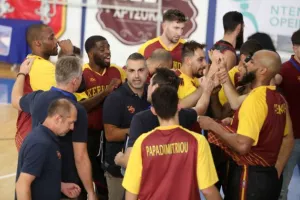 (Φώτος) Πήρε το Σούπερ Καπ ο Κεραυνός