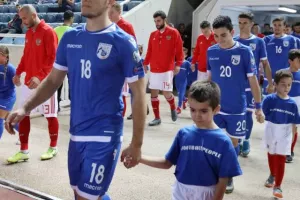 Εφιαλτική βραδιά και πεντάρα απ' την Ρωσία... (φώτος)