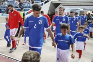 Εφιαλτική βραδιά και πεντάρα απ' την Ρωσία... (φώτος)