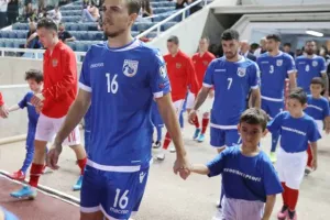 Εφιαλτική βραδιά και πεντάρα απ' την Ρωσία... (φώτος)