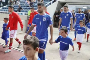 Εφιαλτική βραδιά και πεντάρα απ' την Ρωσία... (φώτος)