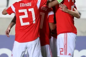 Εφιαλτική βραδιά και πεντάρα απ' την Ρωσία... (φώτος)