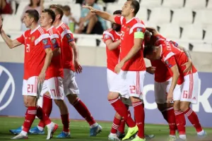 Εφιαλτική βραδιά και πεντάρα απ' την Ρωσία... (φώτος)