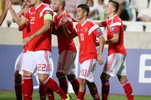 Εφιαλτική βραδιά και πεντάρα απ' την Ρωσία... (φώτος)