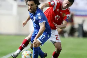 Εφιαλτική βραδιά και πεντάρα απ' την Ρωσία... (φώτος)