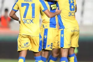 Τρίποντο με κακή-προβληματική-ανησυχητική εμφάνιση (φώτος)
