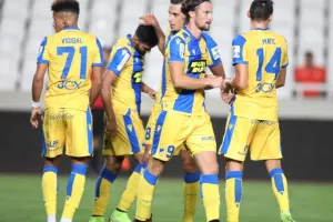 Τρίποντο με κακή-προβληματική-ανησυχητική εμφάνιση (φώτος)