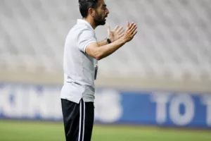 Τρίποντο με κακή-προβληματική-ανησυχητική εμφάνιση (φώτος)
