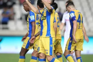 Τρίποντο με κακή-προβληματική-ανησυχητική εμφάνιση (φώτος)
