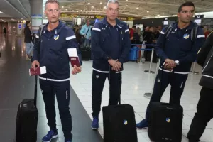 ΦΩΤΟΣ/"Πέταξε" για Αζερμπαϊτζάν και η Κ19 του ΑΠΟΕΛ...