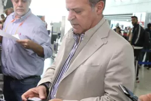 ΦΩΤΟΡΕΠΟΡΤΑΖ-βίντεο: Πέταξε για Μπακού το ΑΠΟΕΛ