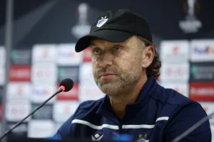 ΝΤΟΛ: "Είμαι σίγουρος πως θα πάρουμε βαθμούς/Τίποτα δεν με προβληματίζει!"