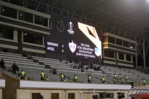 (ΦΩΤΟΣ/ΒΙΝΤΕΟ) Χιλιάδες αστυνομικοί στο "Tofiq Bahramov"