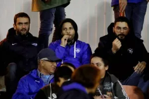 Με ΕΞΑΡΑ ήρθε η μοναξιά στην κορυφή! (φώτος)