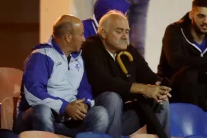 Με ΕΞΑΡΑ ήρθε η μοναξιά στην κορυφή! (φώτος)