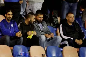 Με ΕΞΑΡΑ ήρθε η μοναξιά στην κορυφή! (φώτος)