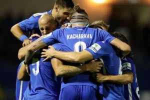 Με ΕΞΑΡΑ ήρθε η μοναξιά στην κορυφή! (φώτος)