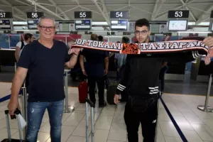ΦΩΤΟΣ απ' το αεροδρόμιο/Πέταξε για Σεβίλλη το ΑΠΟΕΛ