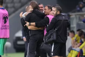 Οι πρώτες ΣΤΙΓΜΕΣ και το... ξέσπασμα μετά το ΔΙΠΛΟ! (Φώτος)
