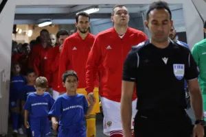 Εφιαλτική βραδιά και πεντάρα απ' την Ρωσία... (φώτος)
