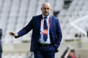 Εφιαλτική βραδιά και πεντάρα απ' την Ρωσία... (φώτος)