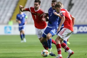 Εφιαλτική βραδιά και πεντάρα απ' την Ρωσία... (φώτος)