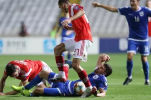 Εφιαλτική βραδιά και πεντάρα απ' την Ρωσία... (φώτος)