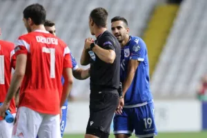 Εφιαλτική βραδιά και πεντάρα απ' την Ρωσία... (φώτος)