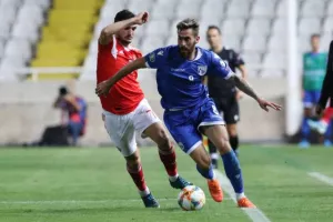 Εφιαλτική βραδιά και πεντάρα απ' την Ρωσία... (φώτος)