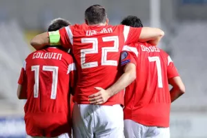 Εφιαλτική βραδιά και πεντάρα απ' την Ρωσία... (φώτος)