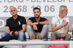 Κρίμα και άδικο! (Φώτος)