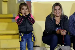 ΚΙΤΡΙΝΟ με ανατροπή και... άλμα η ΑΕΛ (φώτος)