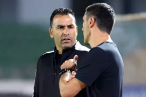 ΚΙΤΡΙΝΟ με ανατροπή και... άλμα η ΑΕΛ (φώτος)