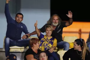 ΚΙΤΡΙΝΟ με ανατροπή και... άλμα η ΑΕΛ (φώτος)