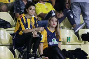 ΚΙΤΡΙΝΟ με ανατροπή και... άλμα η ΑΕΛ (φώτος)