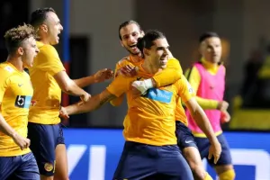 ΚΙΤΡΙΝΟ με ανατροπή και... άλμα η ΑΕΛ (φώτος)