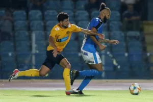 ΚΙΤΡΙΝΟ με ανατροπή και... άλμα η ΑΕΛ (φώτος)