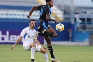 Με RAYO SHOW... πήρε το ντέρμπι η Ανόρθωση! (φώτος)