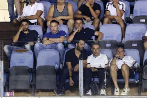 Aντίπαλος Πάμπου...