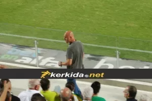 "ΑΡΕΝΑ" ο Τιμούρ/ Η χειραψία που... ξεχώρισε (Φώτος)