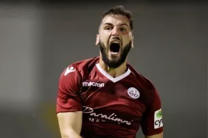 Ο Ανδρέας και το "Defend the throne"