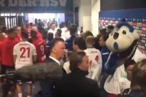 (ΦΩΤΟΣ/ΒΙΝΤΕΟ) Ο Τόμας Ντολ στην τιμητική του Ράφαελ Φαν Ντερ Φάαρτ 