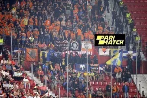 (BINTEO) Πορτοκαλί: "Μα πιο πολύ σ' αγάπησα που ήρθα και σε είδα"