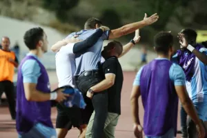 Ο ΛΑΦΡΑΝΣ… πήρε το αήττητο της Ομόνοιας! (φώτος)